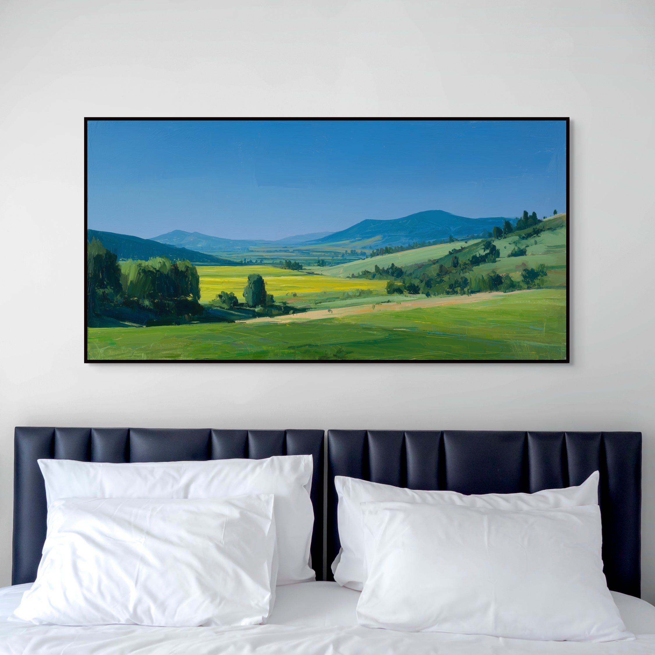 D0735-room-f-black-bed-room-image