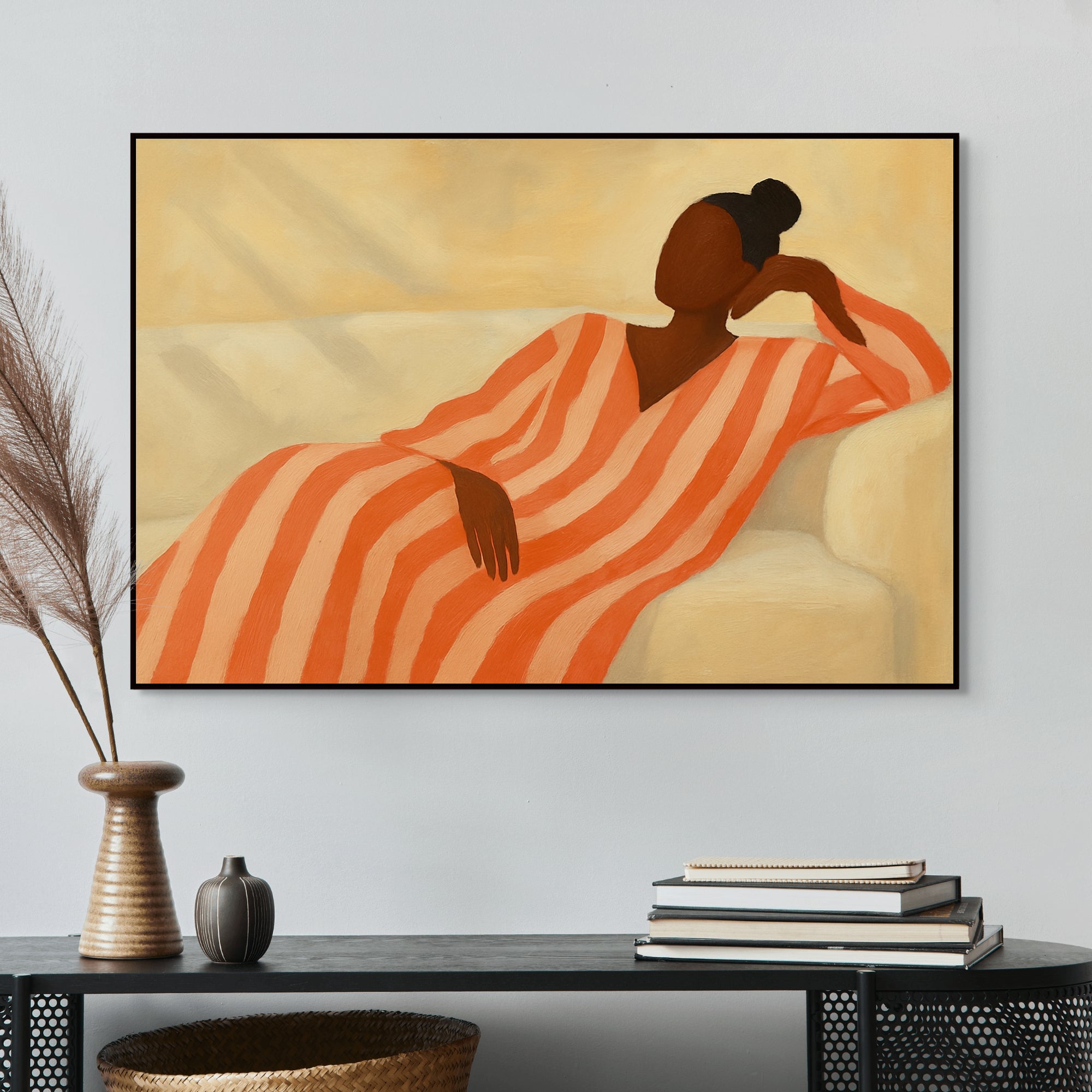 D0822-room-f-black-hallway-room-image