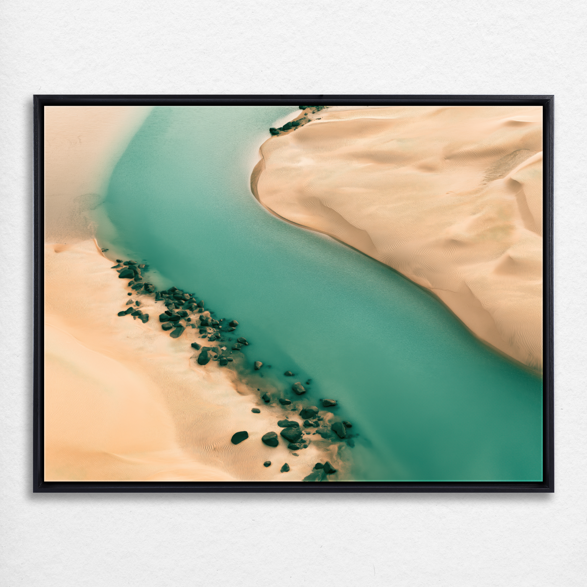 D1692-hand-painted-wall-art_3_4x3-horizontal-frame-black.psd_3